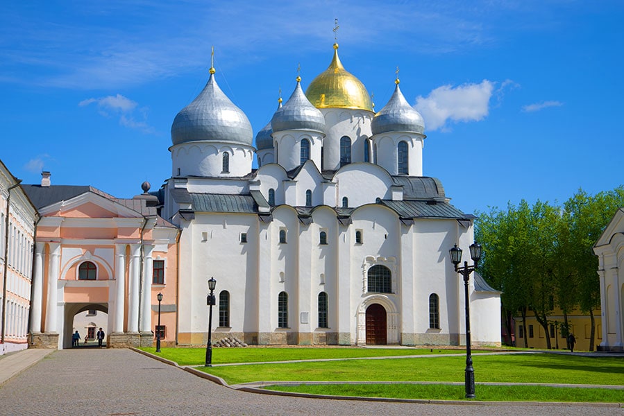 В Великом Новгороде сейчас онлайн на Яндекс карте.